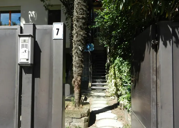 Bondi Bed & Breakfast 3*